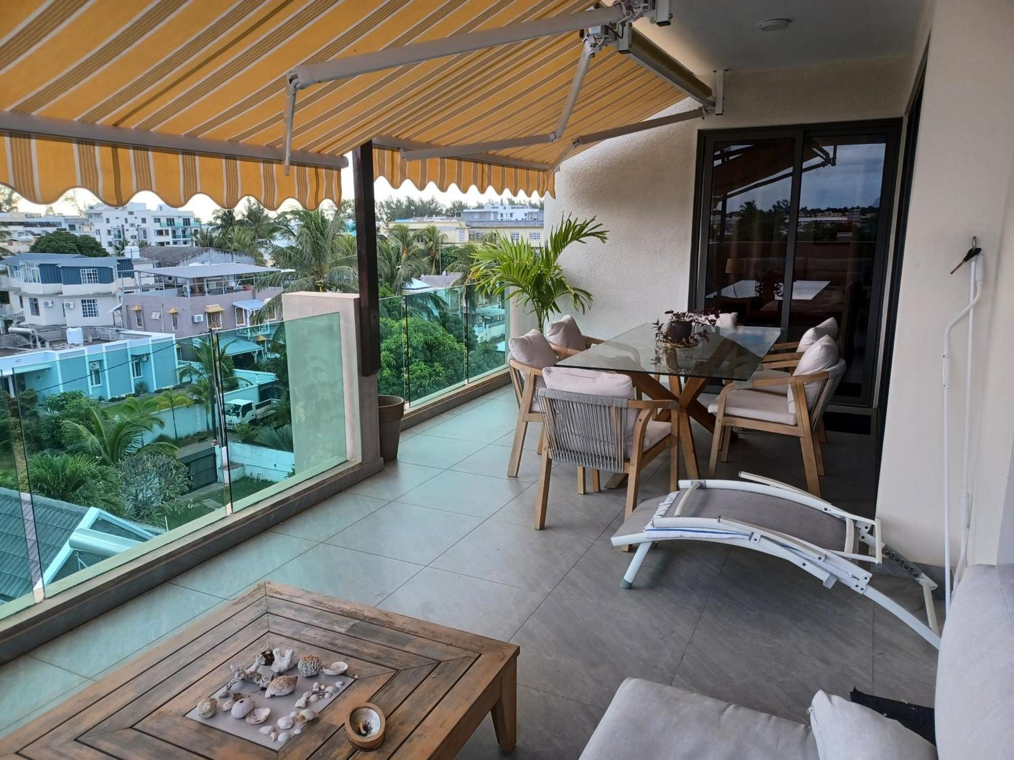 Splendide Penthouse Vue Mer A 5 Mn A Pied De La Plage Flic en Flac Exterior photo